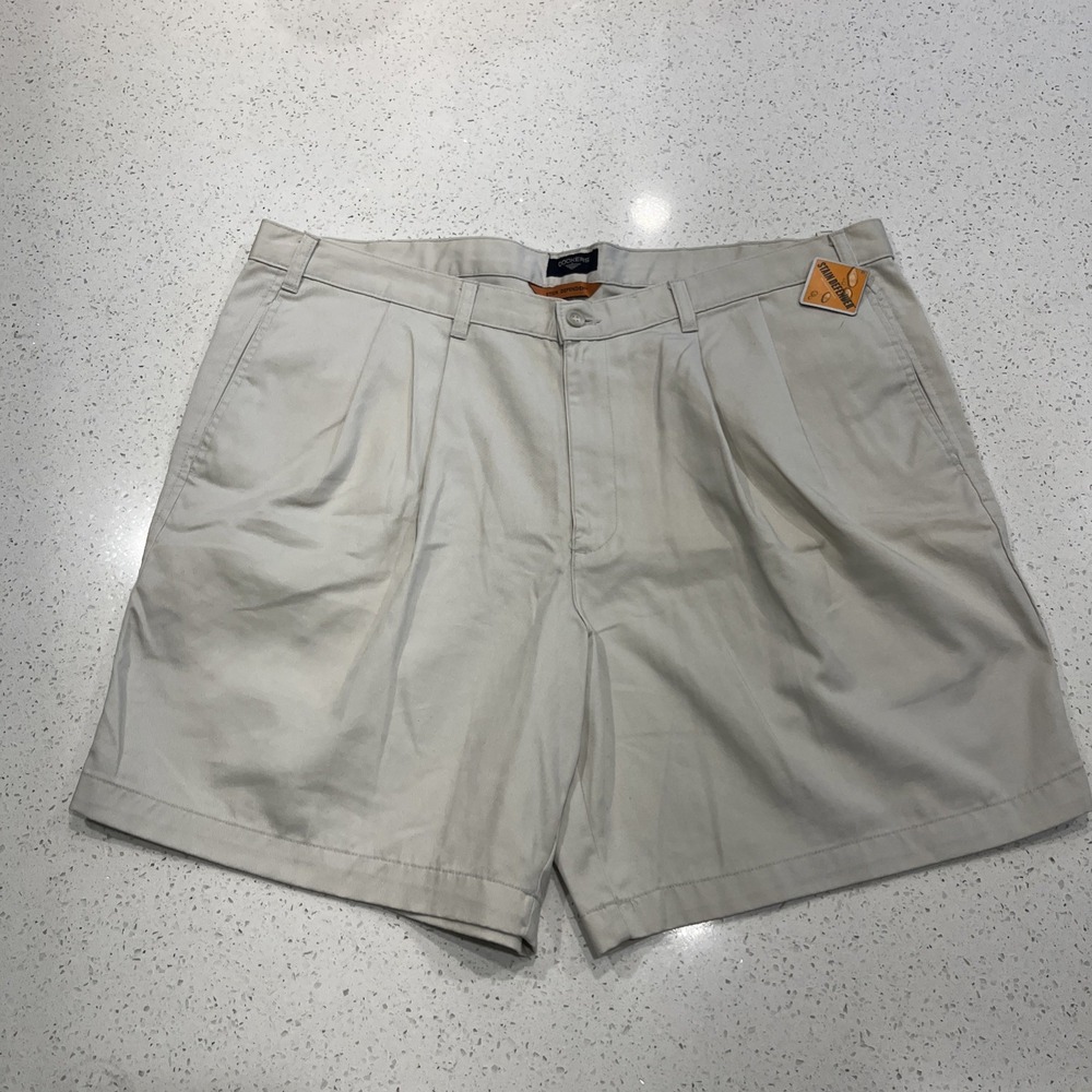 NWT  DOCKER'S STAIN DEFENDER PLEATED CHINO SHORTS SZ 42 BEIGE
